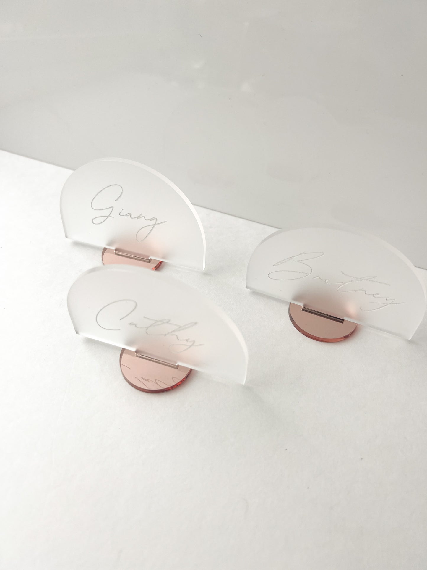 Arch place cards with stand